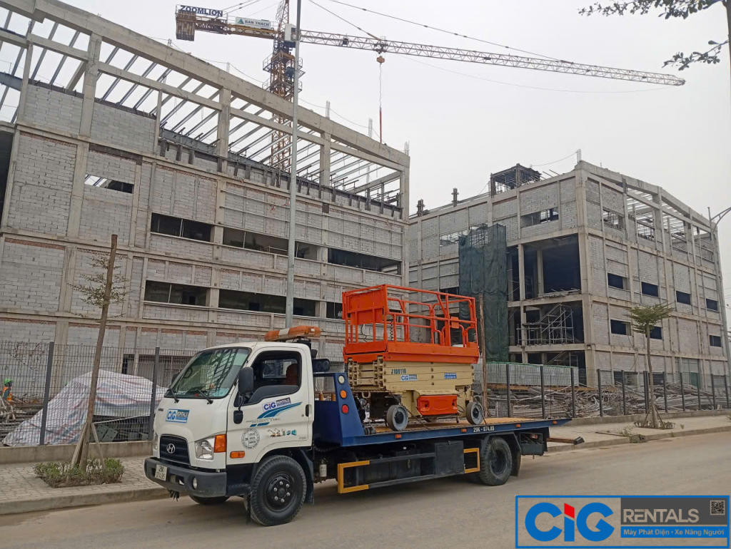 Thuê xe nâng người cắt kéo 10m JLG tại Bắc Ninh CiG