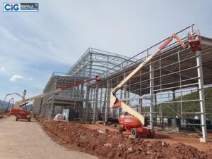 Địa chỉ thuê/mua xe nâng người Nghệ An chính hãng, giá ưu đãi