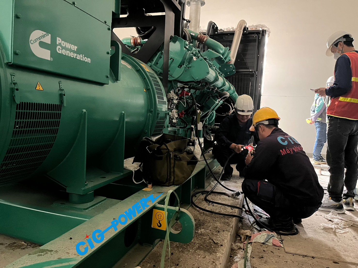 Máy phát điện công nghiệp Cummins 2500kVA