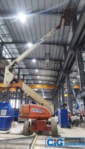 Nên Thuê Xe Boom lift Cần Gập (Z-boom) Hay Cần Thẳng (S-boom)?